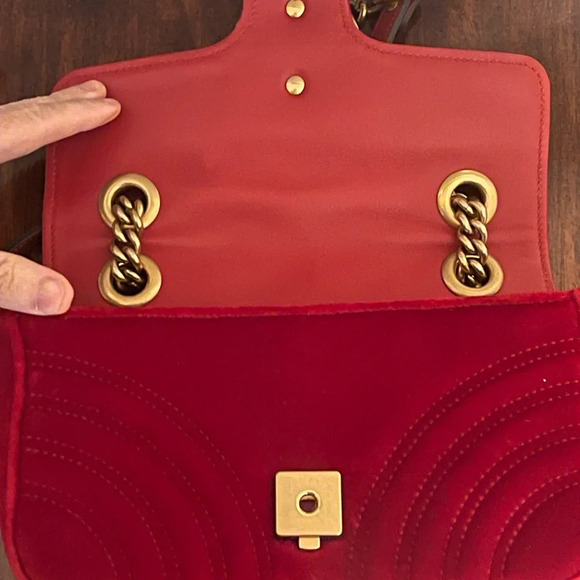 Gucci Marmont Red Crossbody Bag - Picture 4 of 9